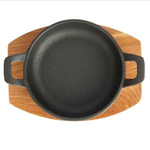 Artesà Cast Iron Round Mini Gratin Dish with Board 12.5cm