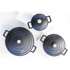 MasterClass Black Cast Aluminium Round Casserole Dish With Lid 1.4 Litre